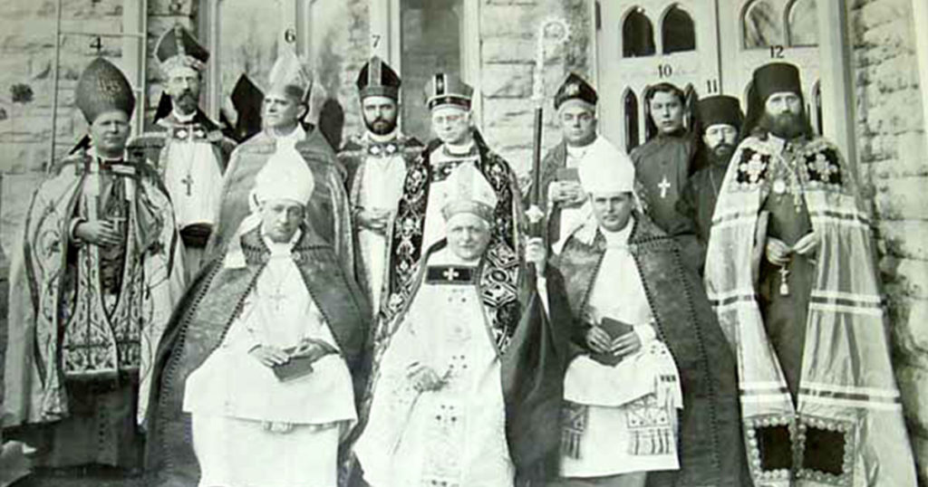 priests from different Catholic churches